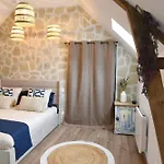 Des Champs Etoiles Casa de Férias *