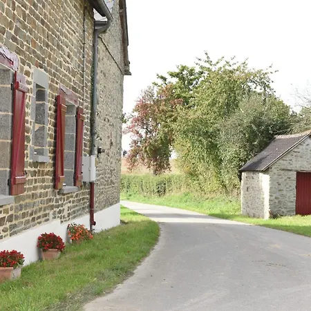 Des Champs Etoiles بيت للعطل